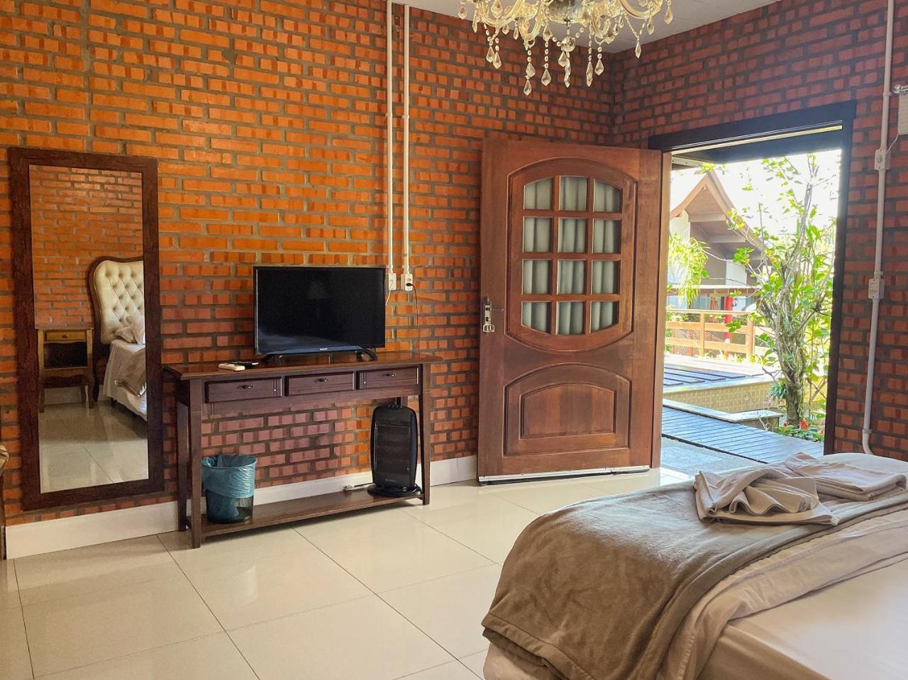 Casa Branca Pousada 波梅罗迪 外观 照片